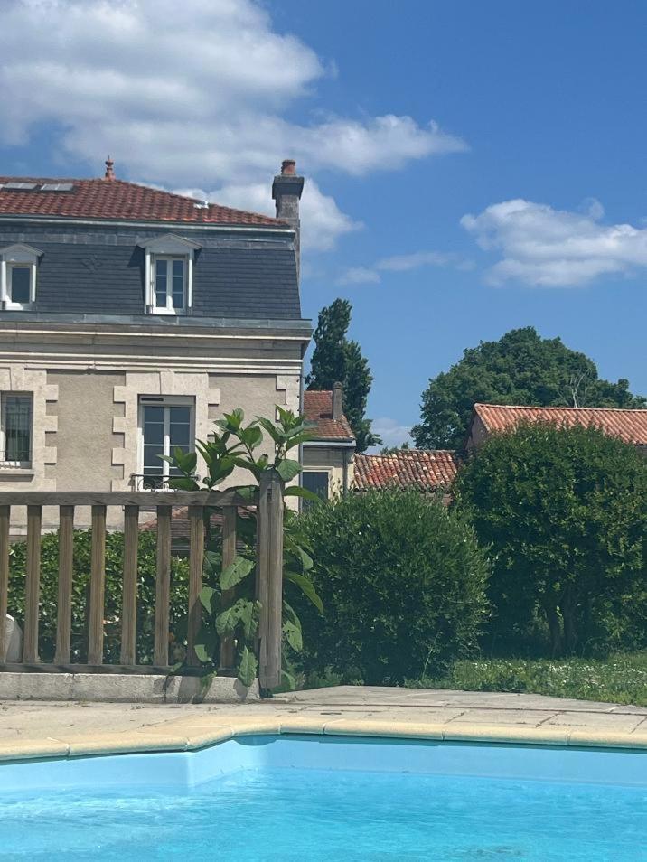 Les Tuileries De Chanteloup La Roche-Chalais Exterior foto
